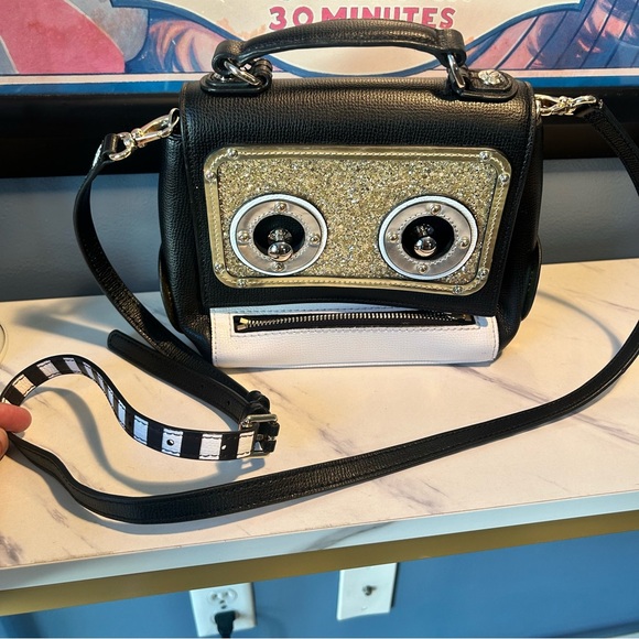 Henri Bendel crossbody fold over Robot Bag - Picture 2 of 14